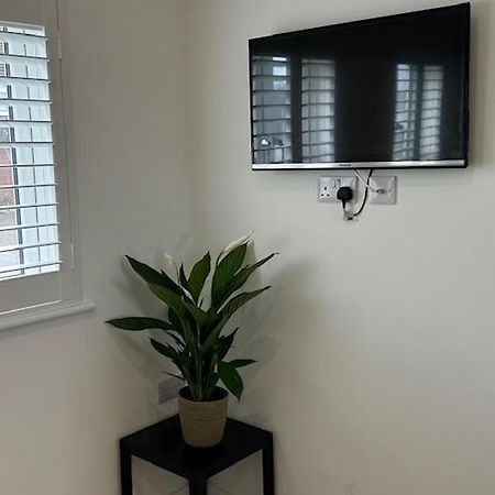 Heyric Apartment แพดสโตว์ ภายนอก รูปภาพ